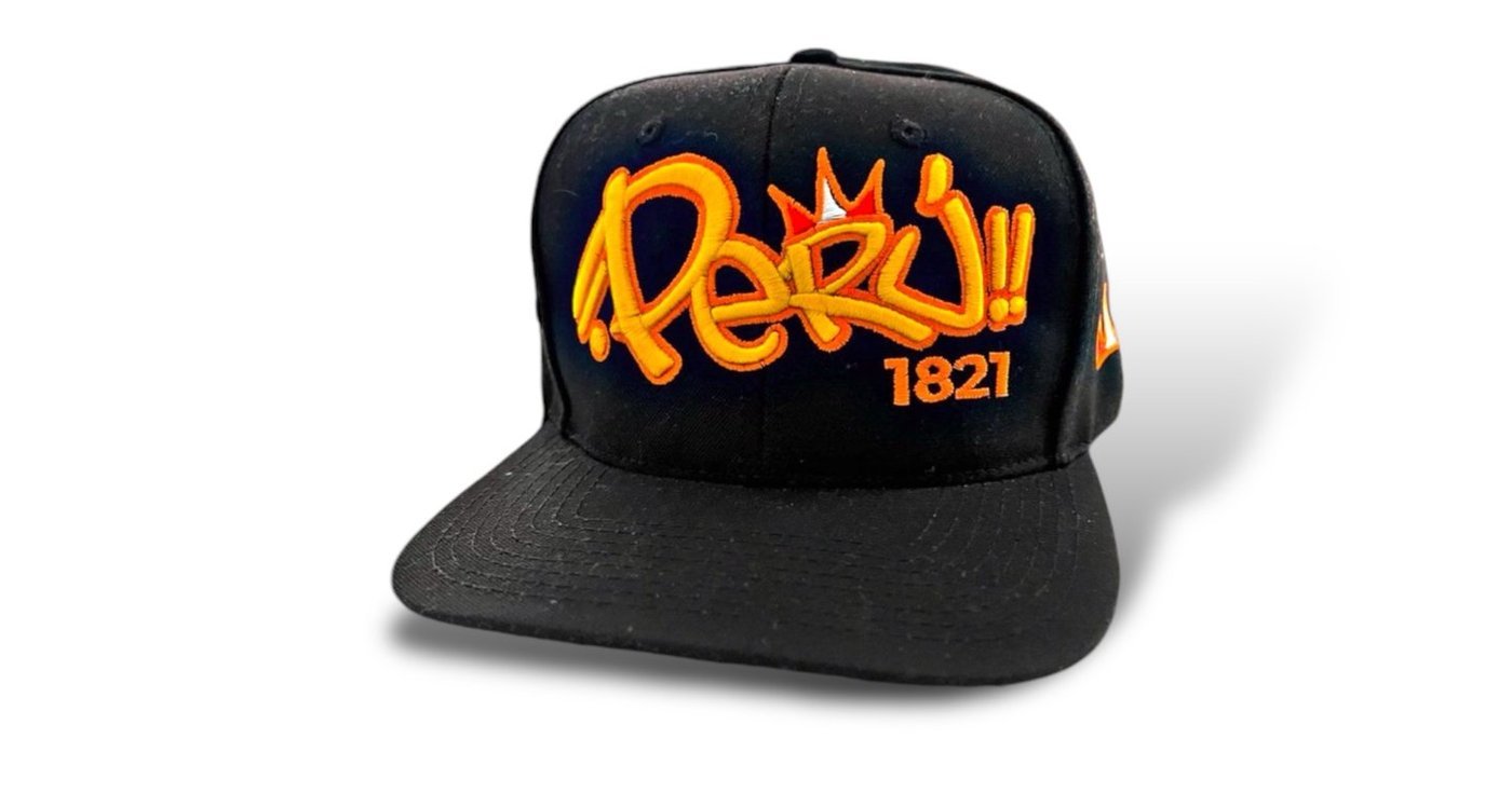 Black snapback embroidered Perú 1821, La Fuego, orange lettering